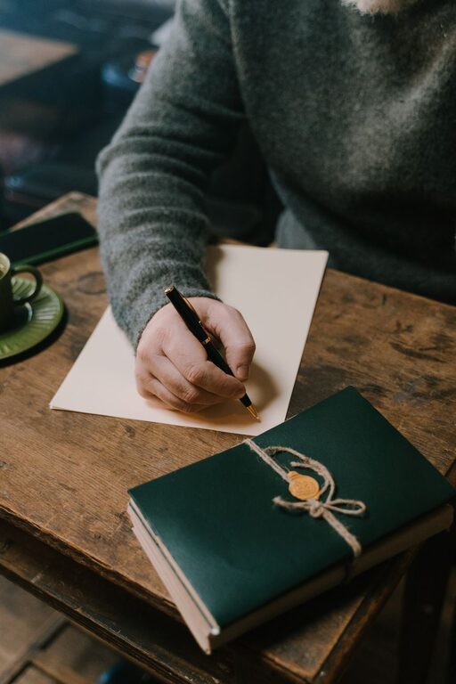 How to Journal for Clarity and Focus: A Step-by-Step Guide